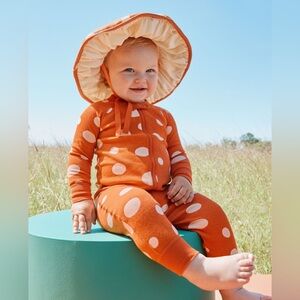 Polka Dot Mushroom Sleeper and Hat - cute for Summer and Halloween! 6-12 months